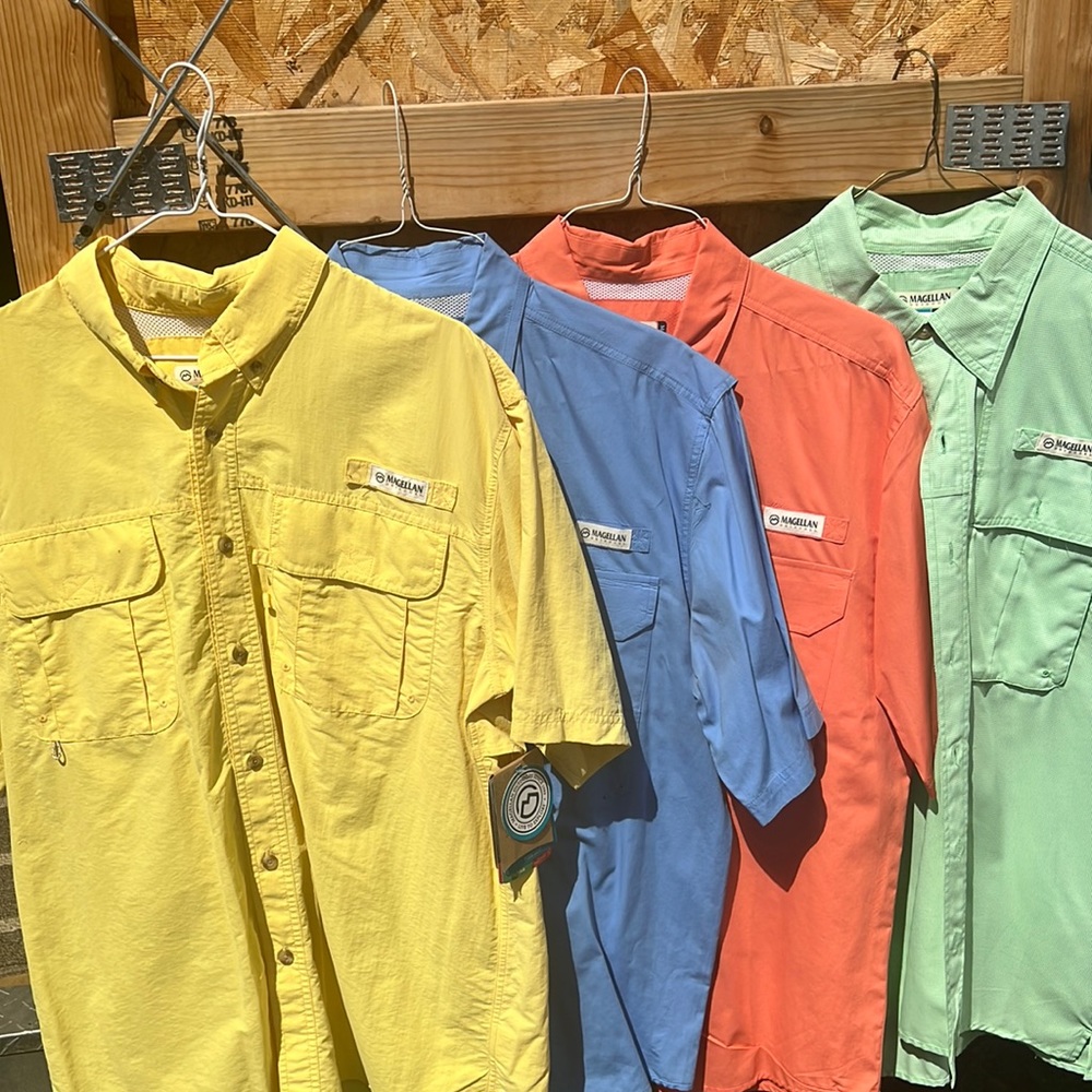 Magellan men’s button down short sleeve fishing gear shirt size large
